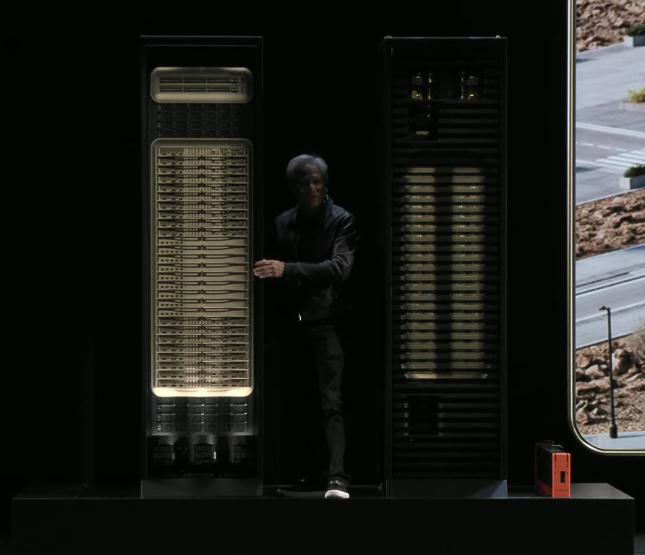 黃仁勛描繪AI驅動的未來科技藍圖 6G、量子計算、機器人、自動駕駛與物聯網技術研發的深度融合